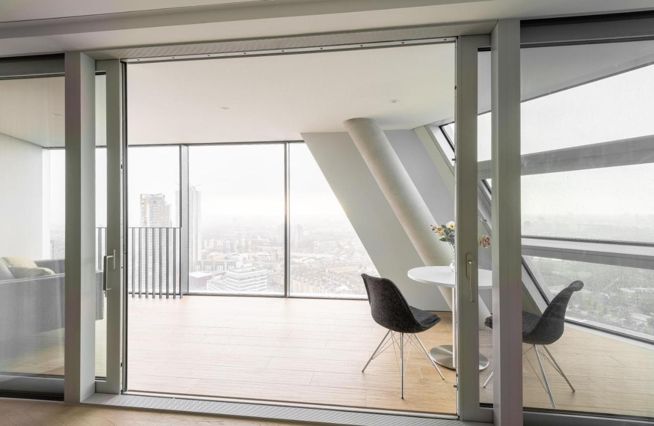 Skyline View Cb Platinum Penthouses Next To Eye Londra