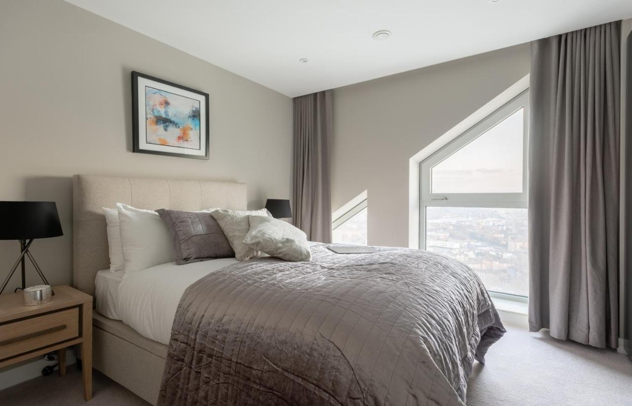 Skyline View Cb Platinum Penthouses Next To Eye Londra